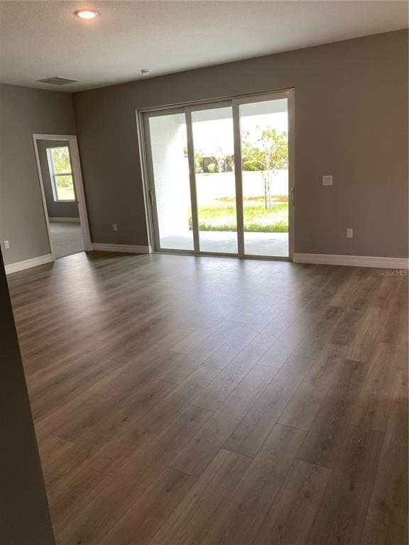 Building Photo - 25377 Doredo Dr