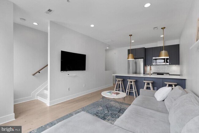 Building Photo - 664 Glick Ct NW