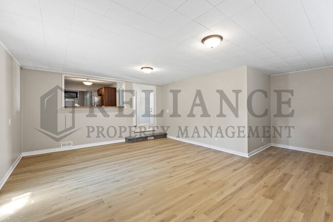 Building Photo - 3332 S Downtain St