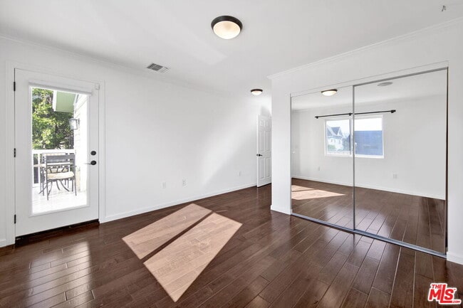 Building Photo - 2124 Reservoir St