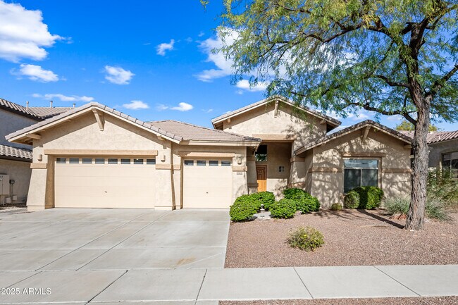 Primary Photo - 2122 W Red Range Way