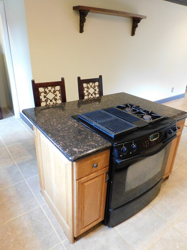 Building Photo - 56 La Venezia Ct