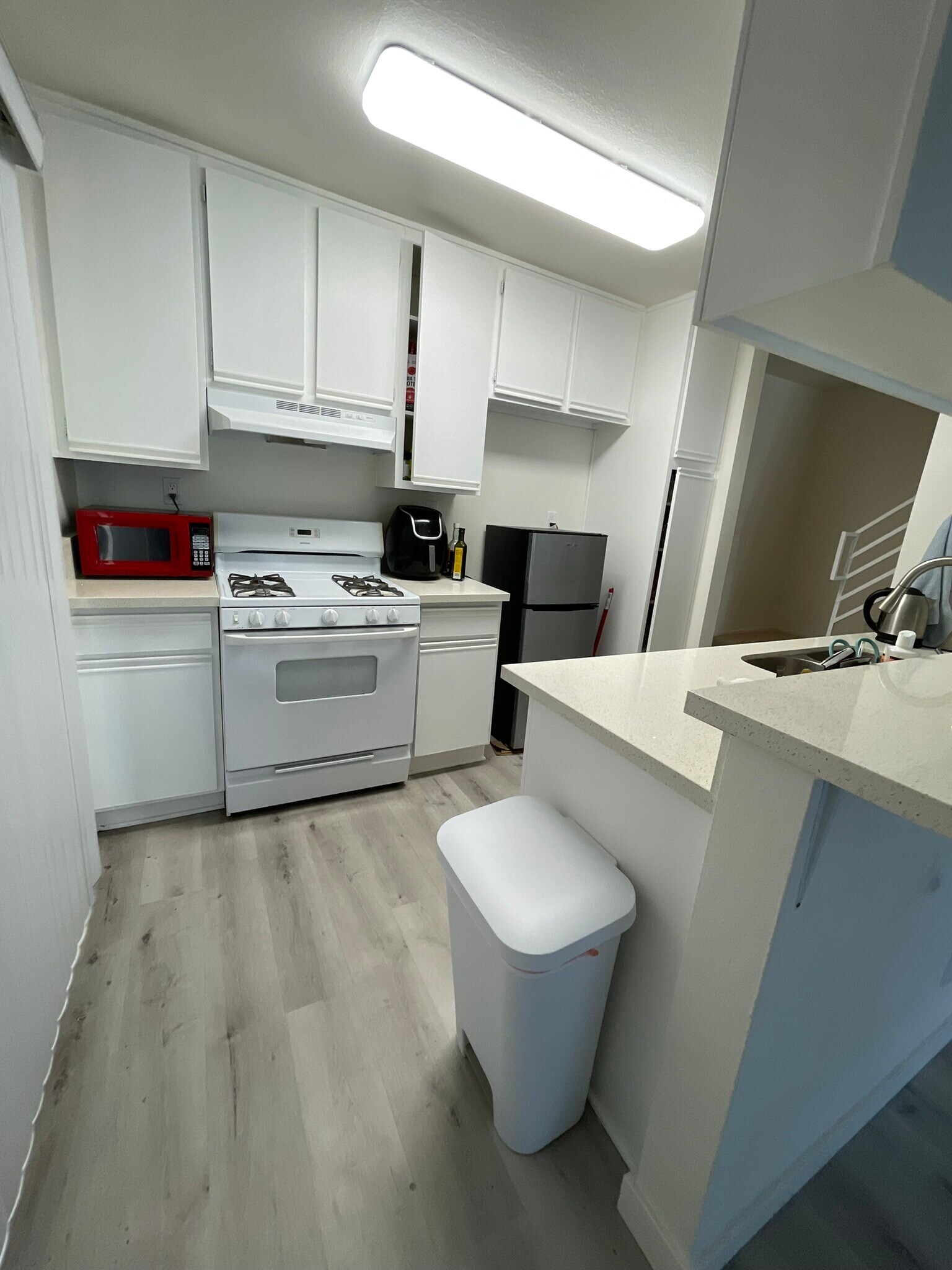 Building Photo - 112 S St Andrews Pl