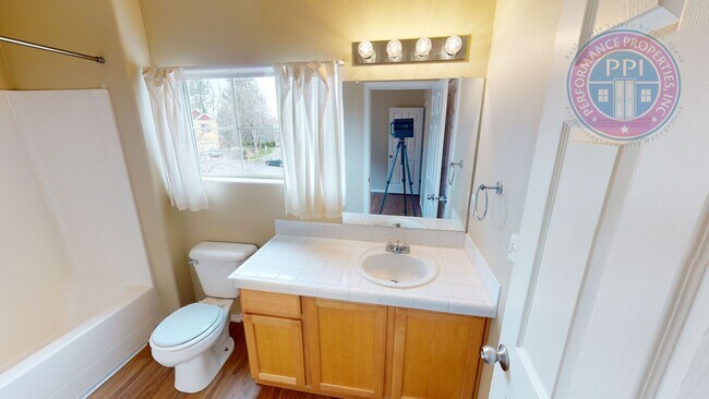 Building Photo - Beaverton - Two En-Suites! LVT Plank Flooring, No Carpet