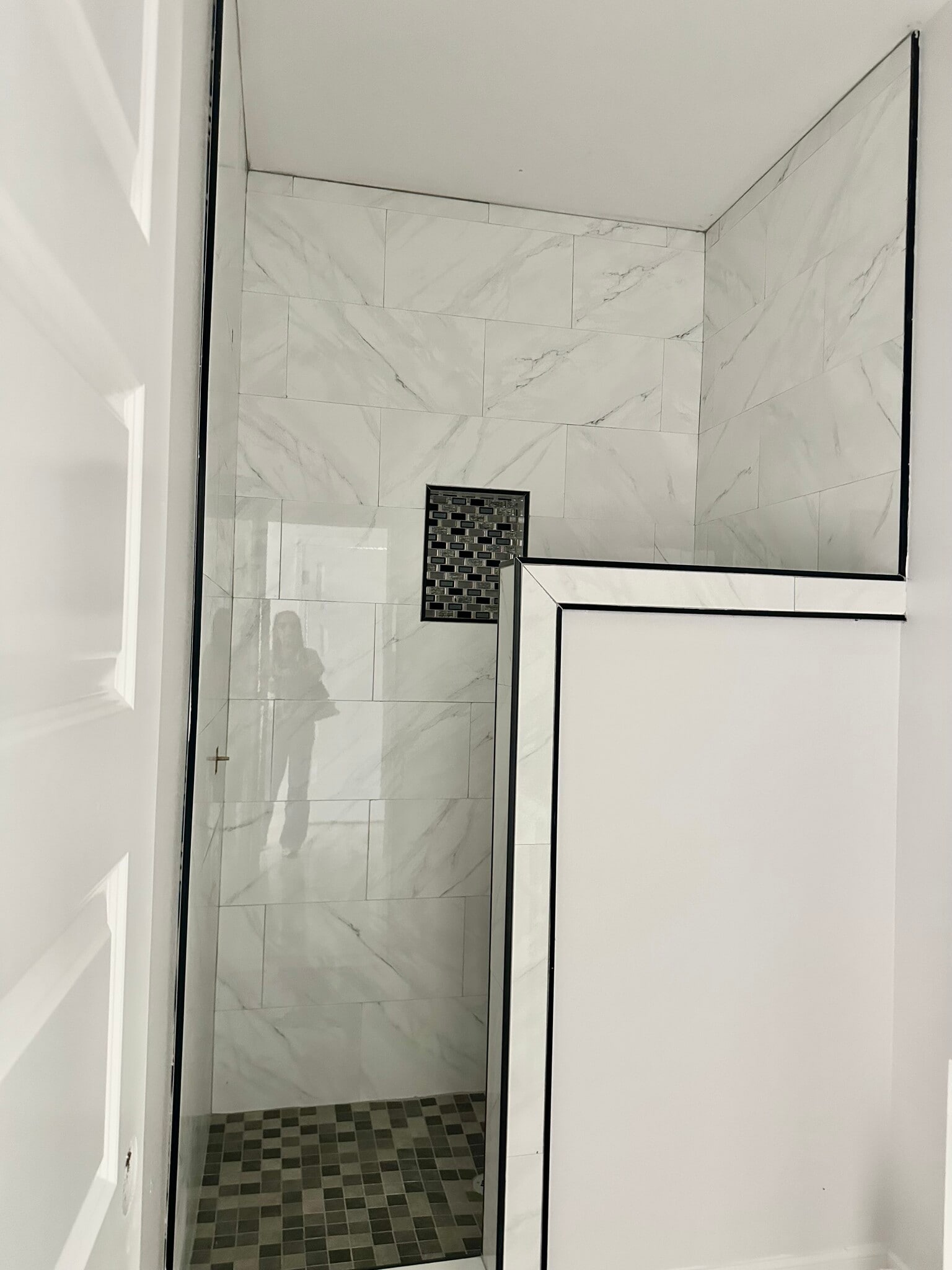 Building Photo - 1006 Escondido Ln E