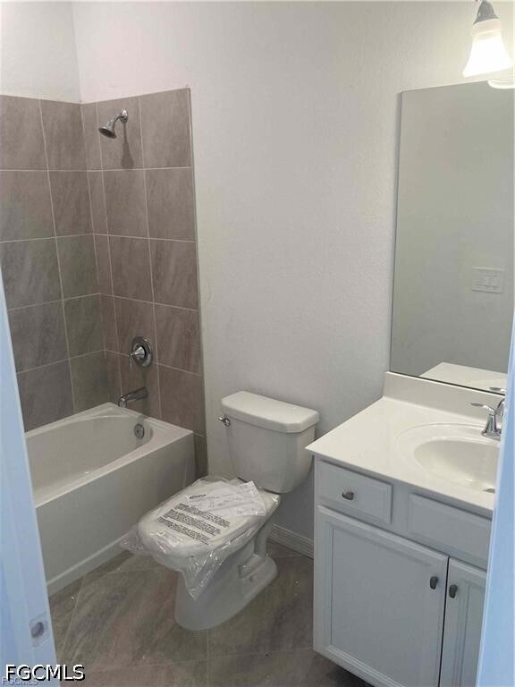 Building Photo - 14499 Cantabria Dr