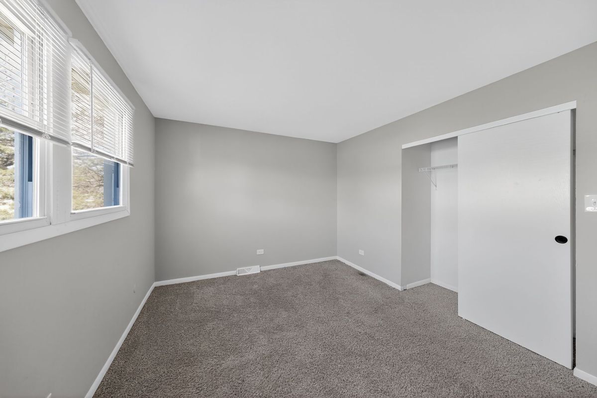 Building Photo - 6113 Spring Ln