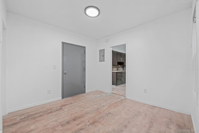 Building Photo - 58-44 Fresh Pond Rd