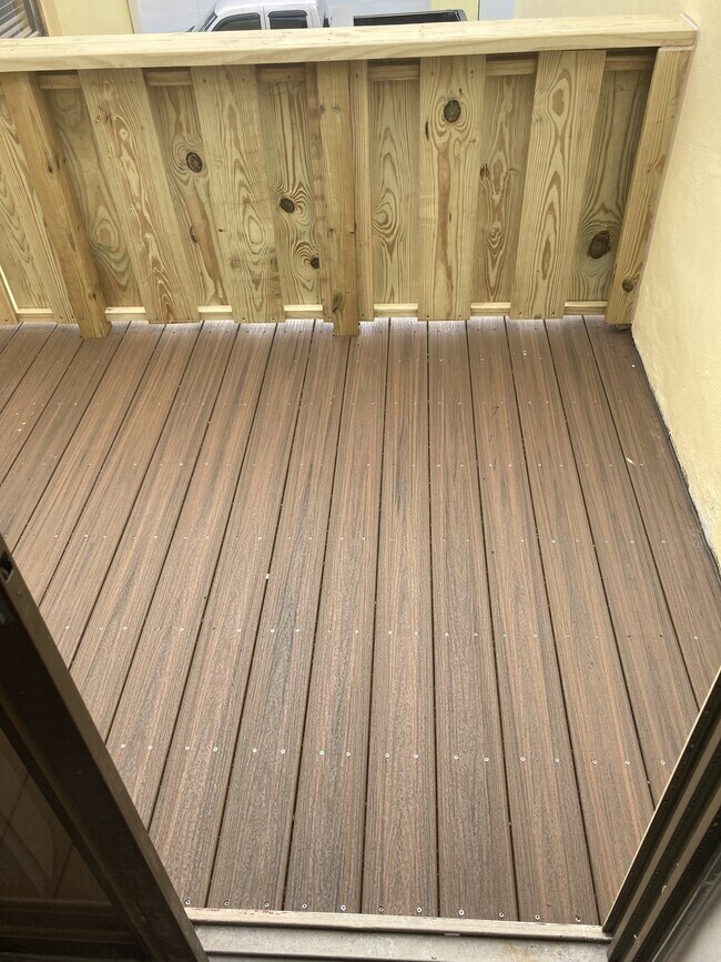 Building Photo - Indialantic Townhouse