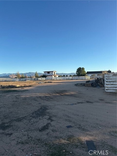 Building Photo - 16100 Navajo Rd