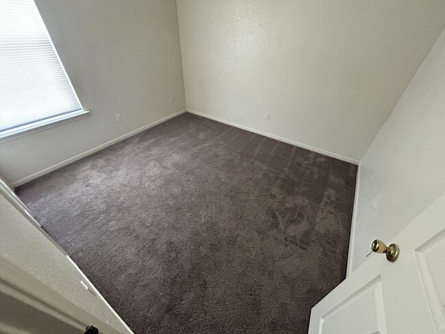 Building Photo - Great Home For Rent