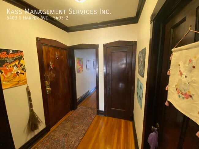 Building Photo - 5403 S Harper Ave