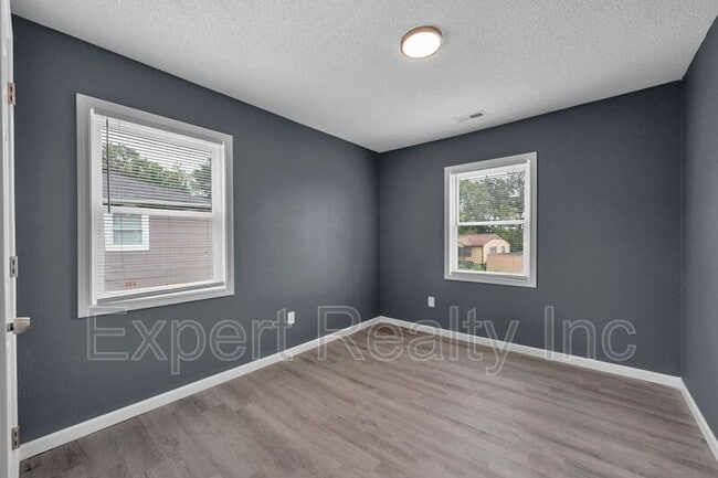 Building Photo - 5712 Monte Sano Dr