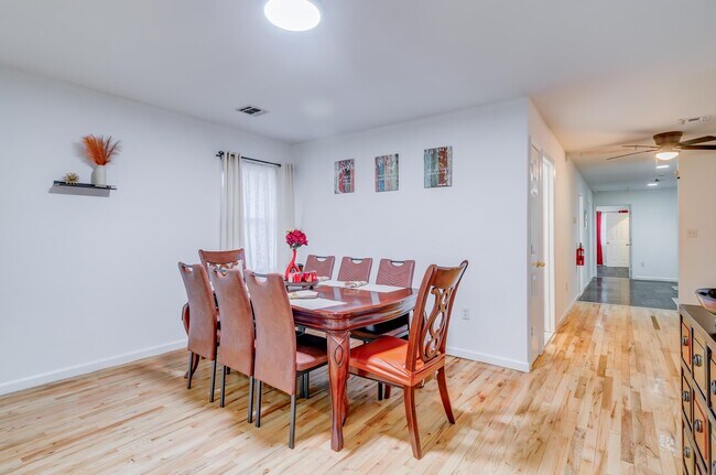 Building Photo - 34 Pamrapo Ave