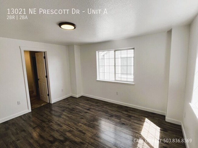 Building Photo - 13021 NE Prescott Dr