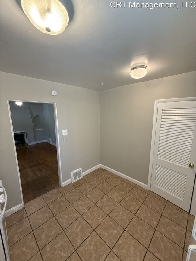 Building Photo - Charming 2 Bed Home Near Central Park