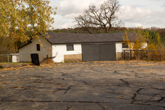 Building Photo - 10107 IL-120