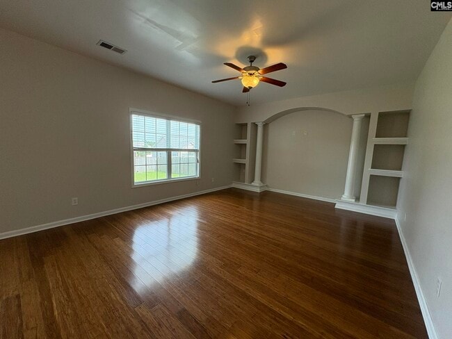 Building Photo - 137 Rossmore Dr