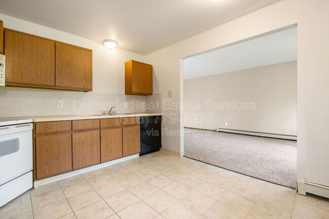 Building Photo - 2914 Earle Ave SW