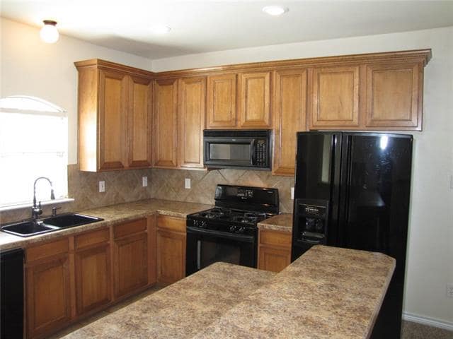 Building Photo - 5890 Grosseto Dr