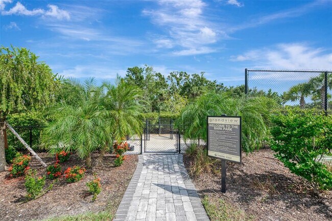 Building Photo - 6310 Grandview Hill Ct