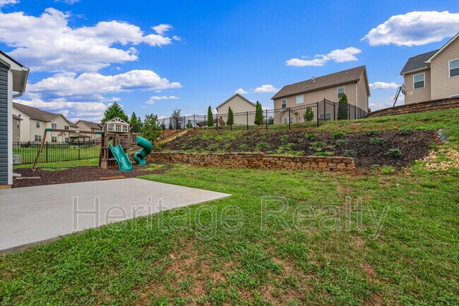 Building Photo - 2610 Brooke Willow Blvd