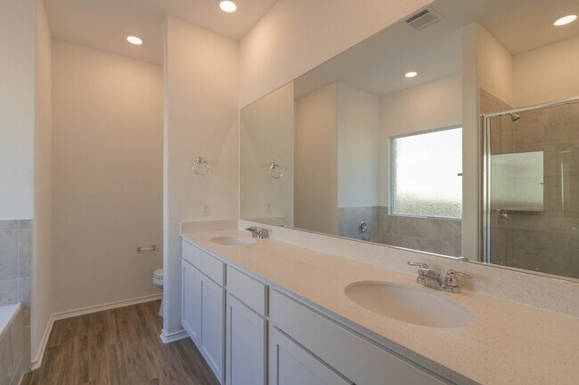 Building Photo - 3101 Windy Vane Dr