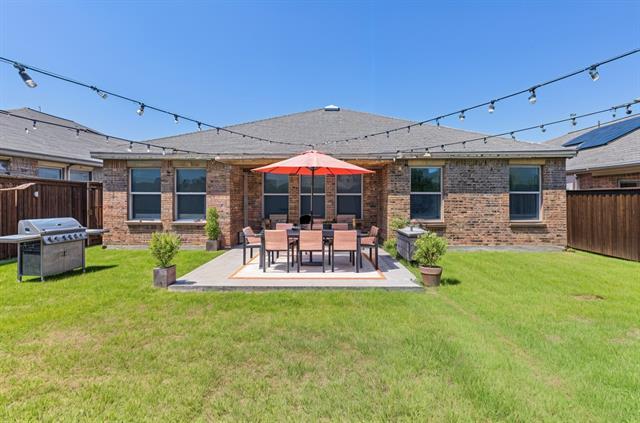 Building Photo - 2324 Larimar Dr