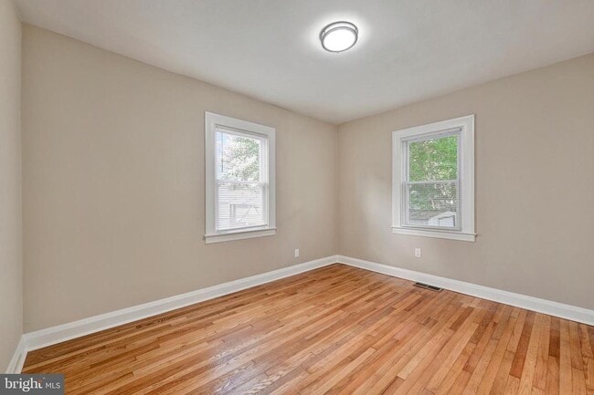 Building Photo - 2630 Wycliffe Rd
