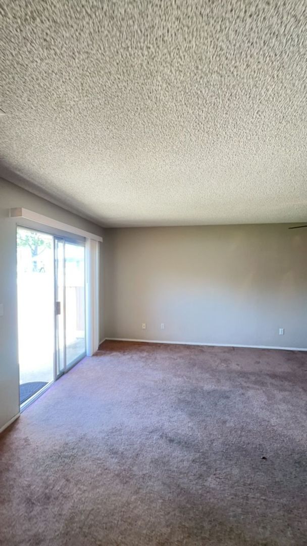 Building Photo - AVAILABLE NOW!! 2 Bedroom / 2 Bathroom Townhome in San Bernardino w/ Garage!