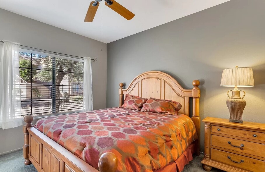 Building Photo - 9253 N Firebrick Dr