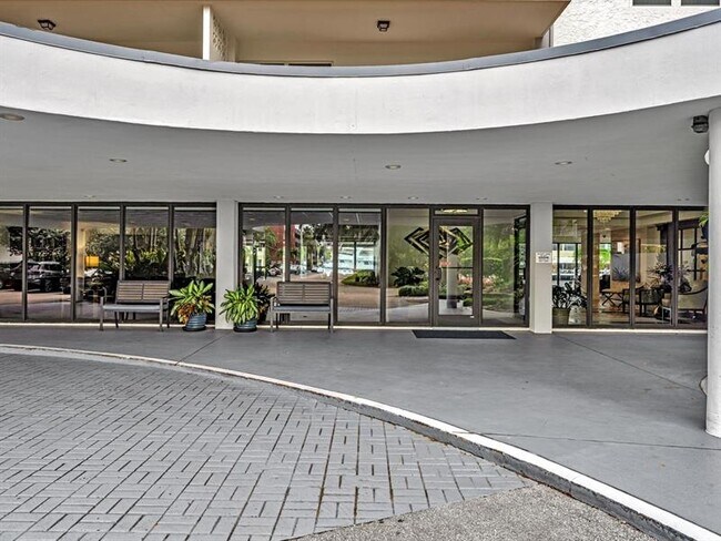 Building Photo - 5100 Dupont Blvd