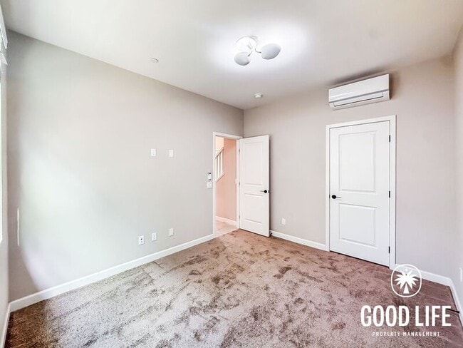 Building Photo - 16755 Coyote Bush Dr