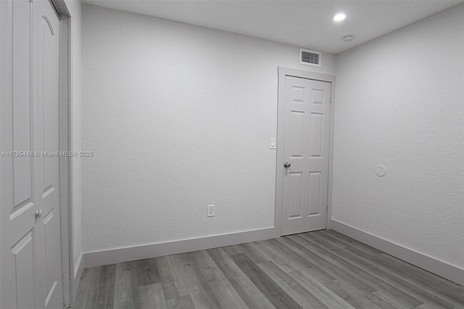 Building Photo - 17255 SW 95th Ave