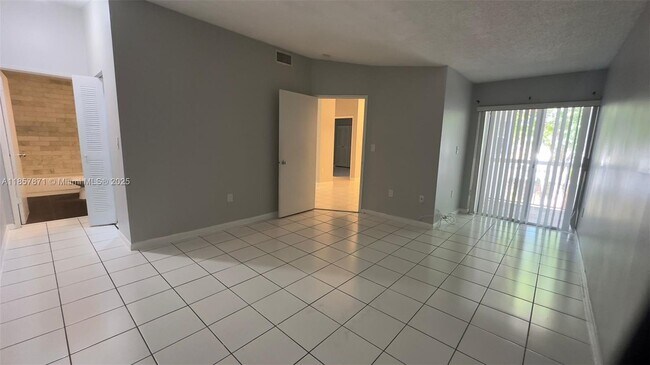 Building Photo - 7611 SW 153rd Ct