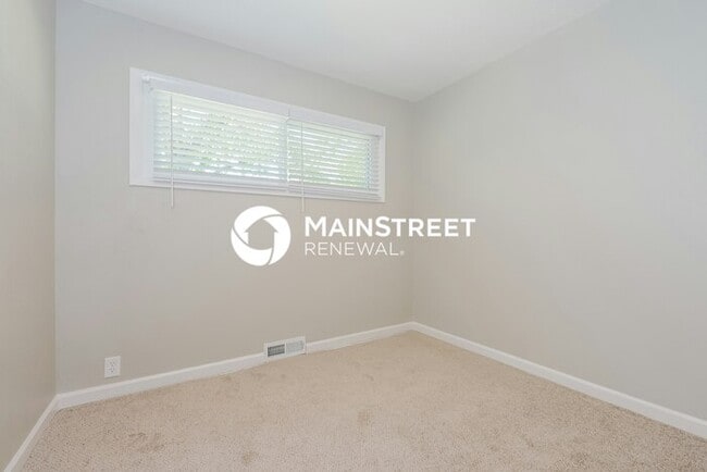 Building Photo - 3 Bedroom Pet-Friendly Home in Kansas City...