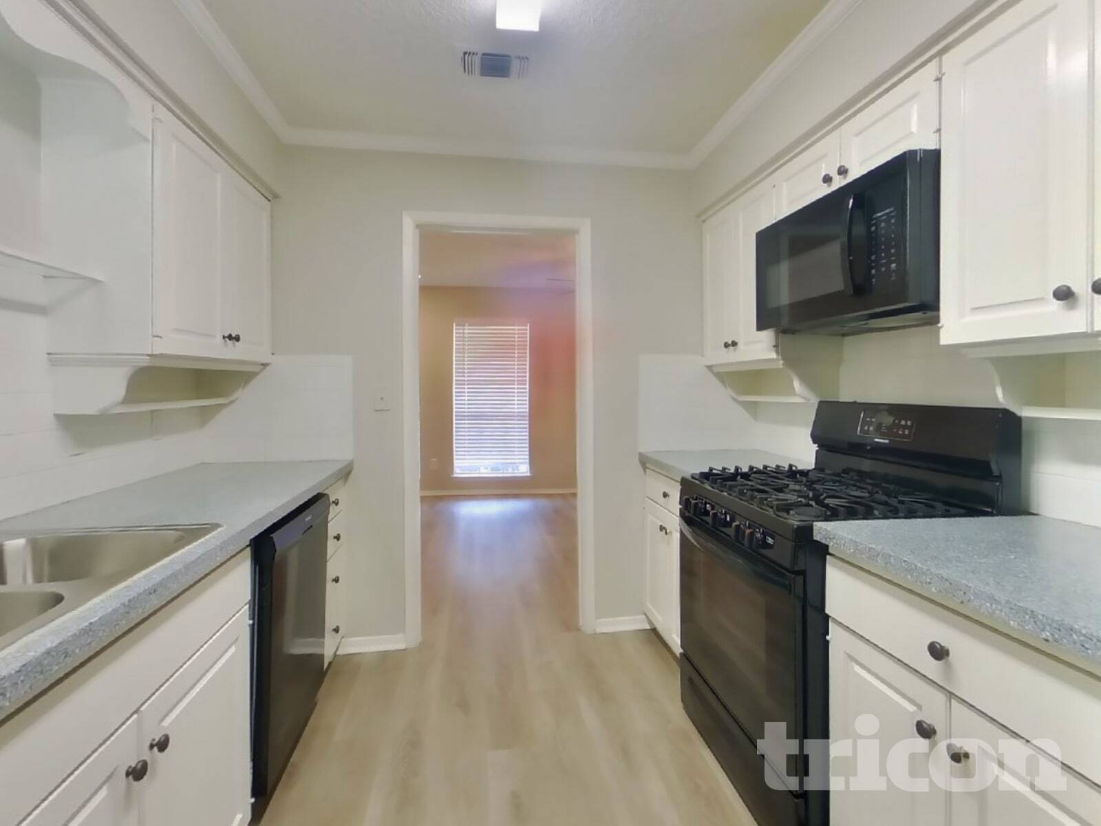 Building Photo - 2710 Jewell Dr