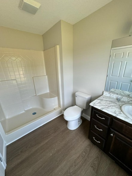 Building Photo - 100 Road 9090 Rd