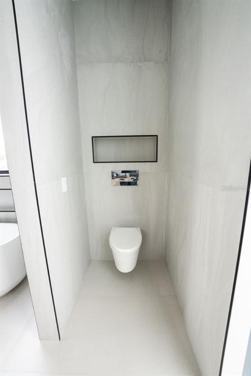 Building Photo - 3010 W Trilby Ave