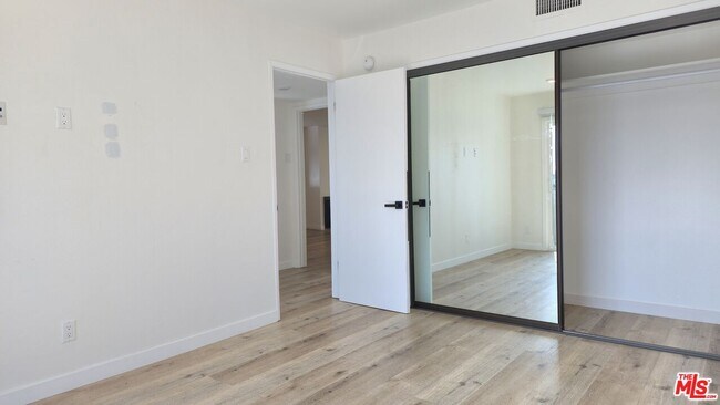 Building Photo - 1650 S Bentley Ave