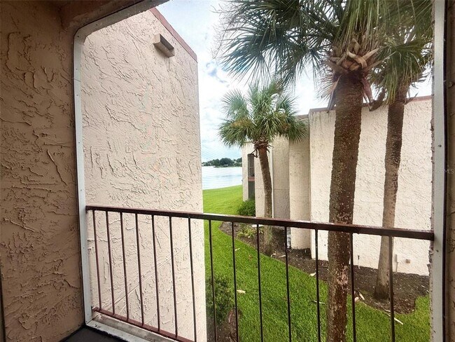 Building Photo - 534 Orange Dr