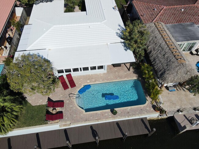 Building Photo - 2548 SE 14th St