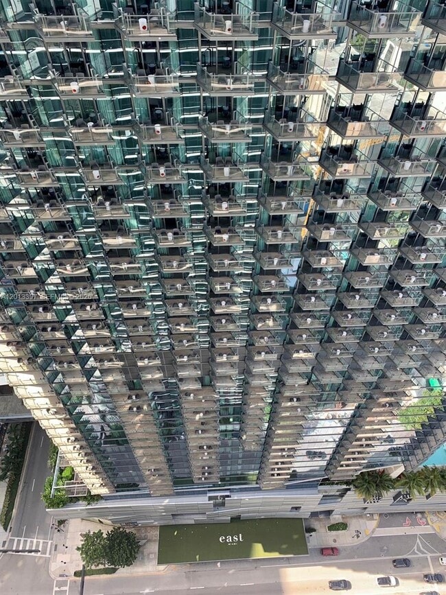Building Photo - 801 S Miami Ave