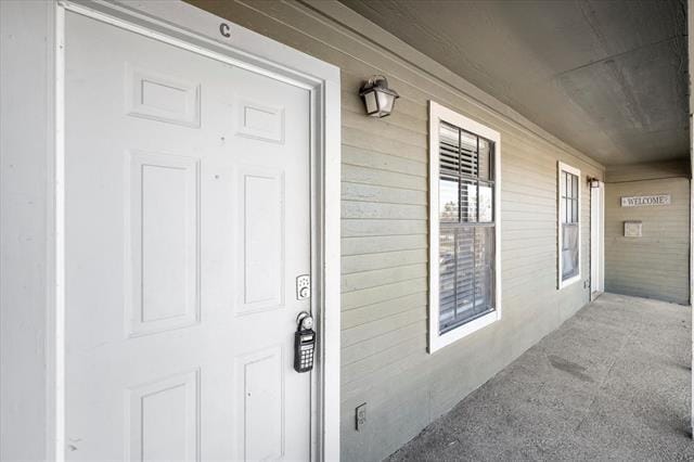 Building Photo - 606 Kings Way Dr