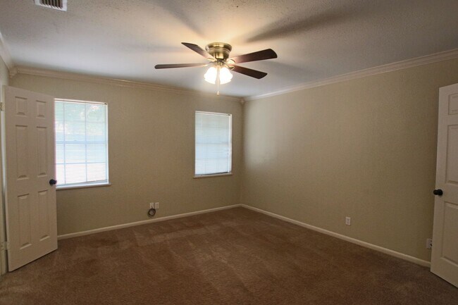 Building Photo - 316 Clemson Dr