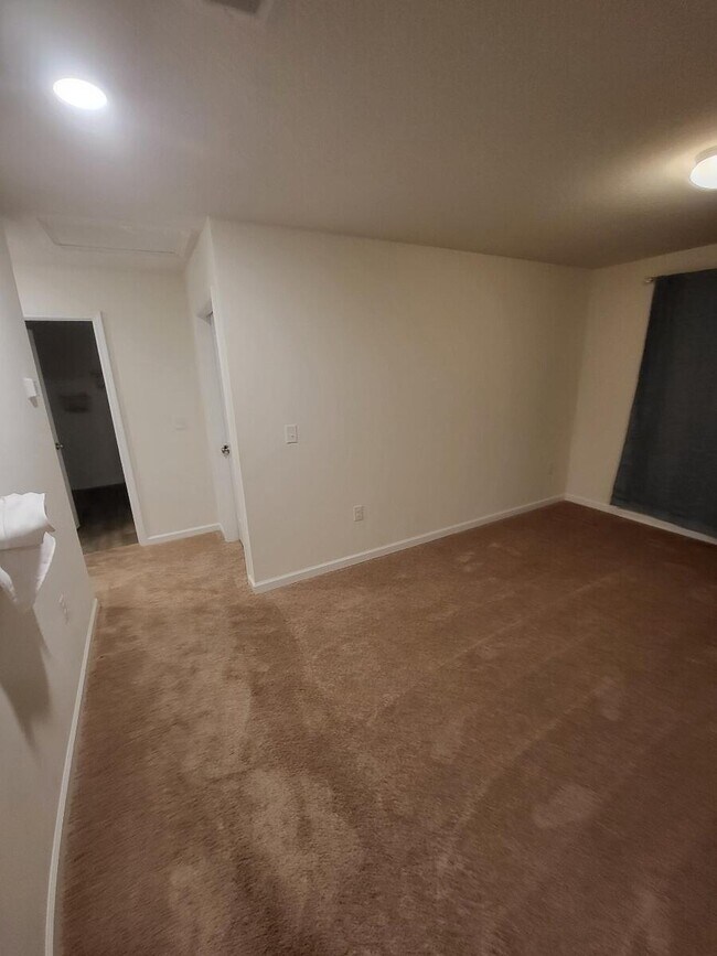 Building Photo - 839 Moorhen Wy