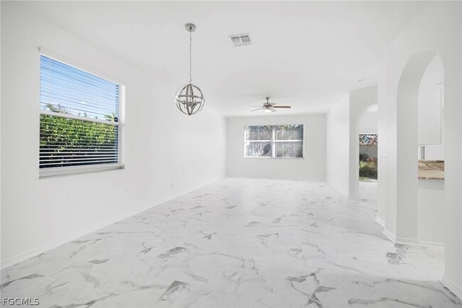 Building Photo - 21768 Brixham Run Loop