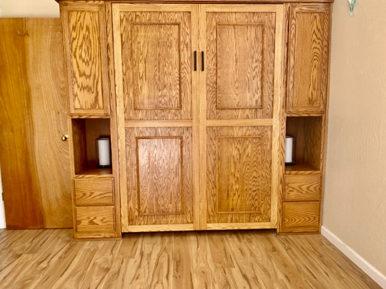 Building Photo - 477 E Sacramento Ave