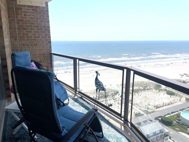 Building Photo - 4800 Boardwalk-1807-1807