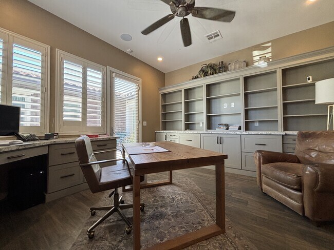 Building Photo - 81 Navarra Canyon Ct